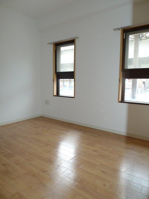 神奈川県横浜市神奈川区神奈川２丁目１０－３８ マンション 8