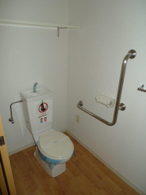 神奈川県横浜市神奈川区神奈川２丁目１０－３８ マンション 5