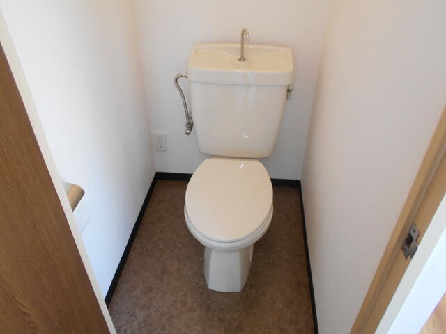 Well-Kept Studio Condo Near Station in Kasugaoka 3