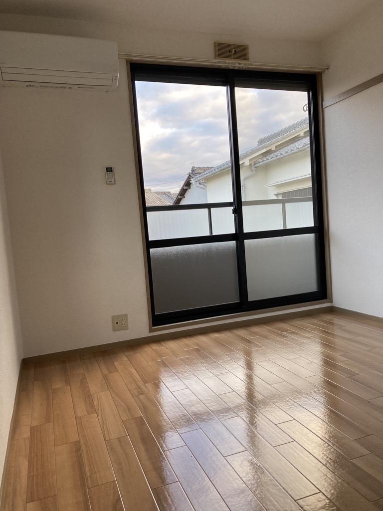Studio Condo in Iga 6