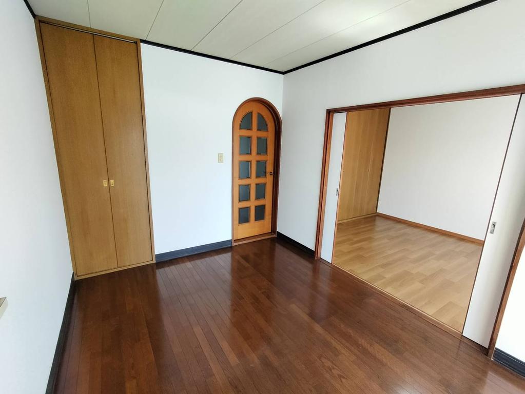 Charming Property in Enokido 1