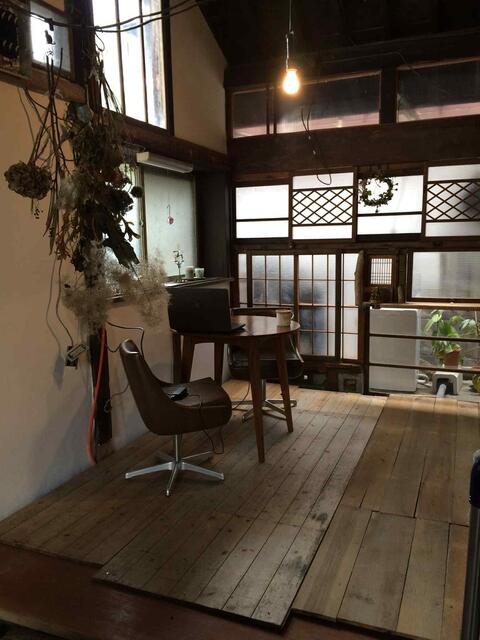 Vintage 5-Bedroom House with a Garden in Kankoji 7