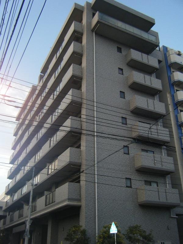 神奈川県横浜市神奈川区神奈川２丁目１０－３８ マンション 1