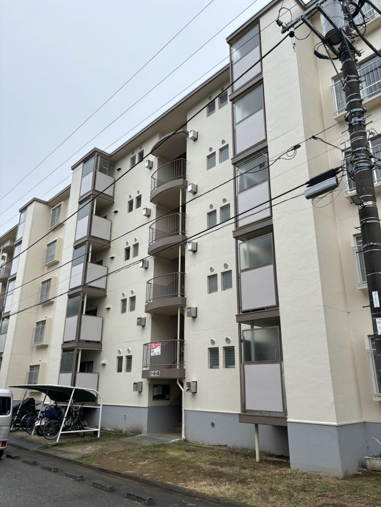 Charming 3-Bedroom Property in Midoridai 0