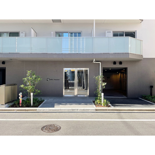 Modern Studio Condo Near Station in Eitai 2