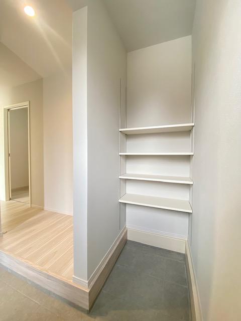 Brand New 4-Bedroom House in Kitabukuro 1