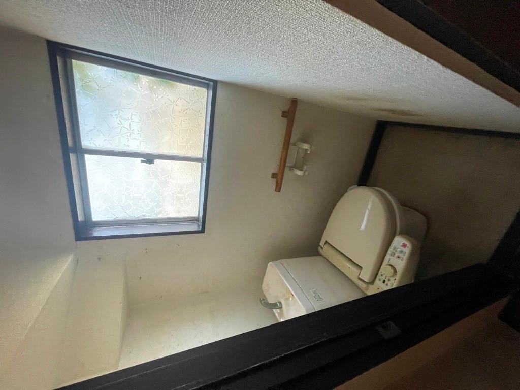 Classic 3-Bedroom House in Funako 7