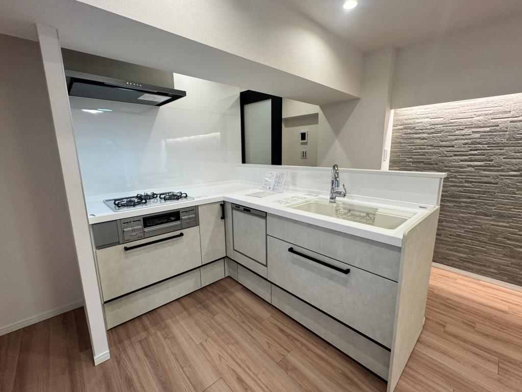 秀和高輪レジデンス 3