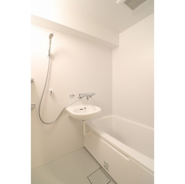 Charming Studio Condo Near Station in Higashifunabashi 6