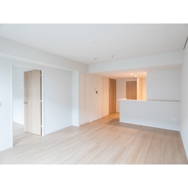 Modern 1-Bedroom Condo Near Station in Konan shinagawaintashiteic-to(chika 4