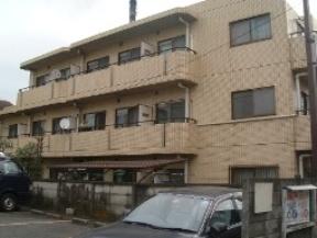 Well-Kept 2-Bedroom Condo in Kitayamacho 1