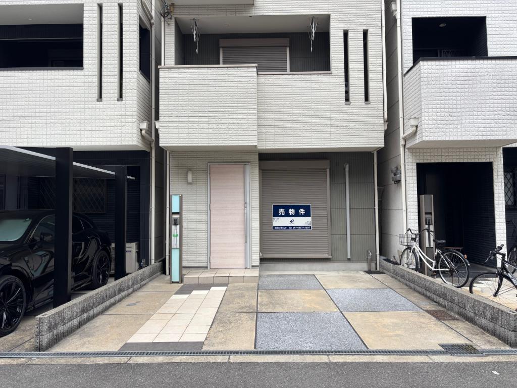 4-Bedroom House in Tatsuminaka 1