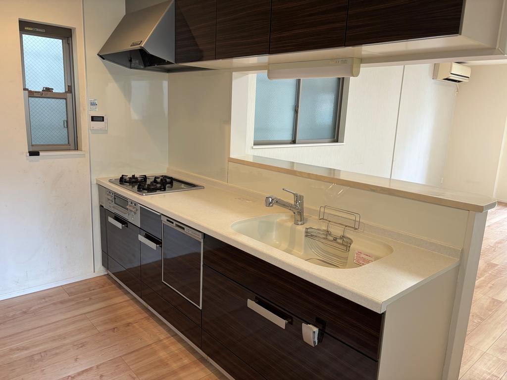 4-Bedroom House in Tatsuminaka 3