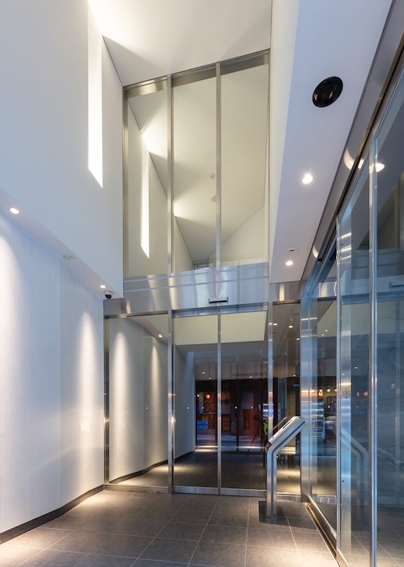 Modern Studio Condo Near Station in Uchikanda 5