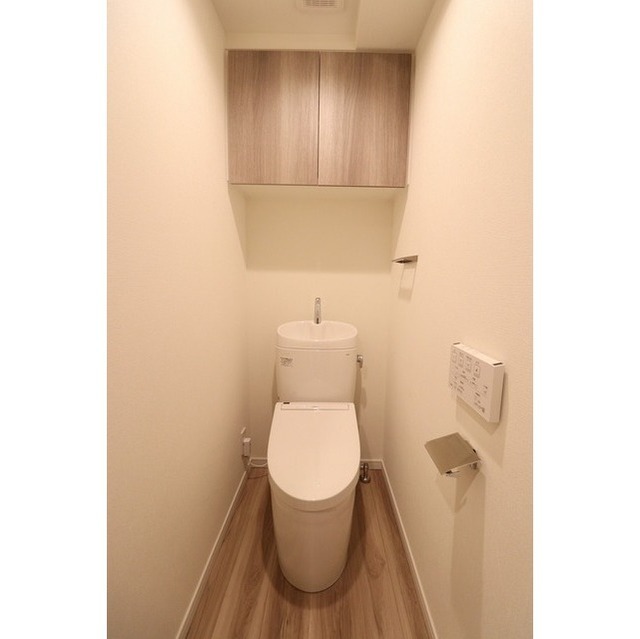 Modern Studio Condo Near Station in Nakameguro 8
