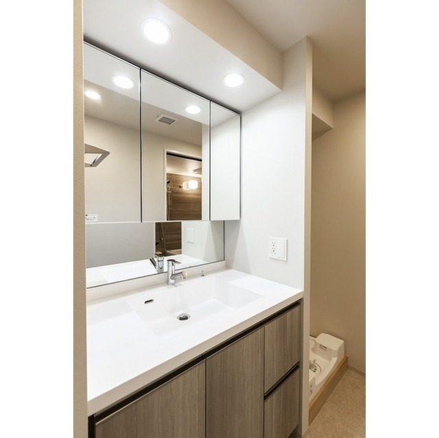 ＬａＳａｎｔｅ　上野 8