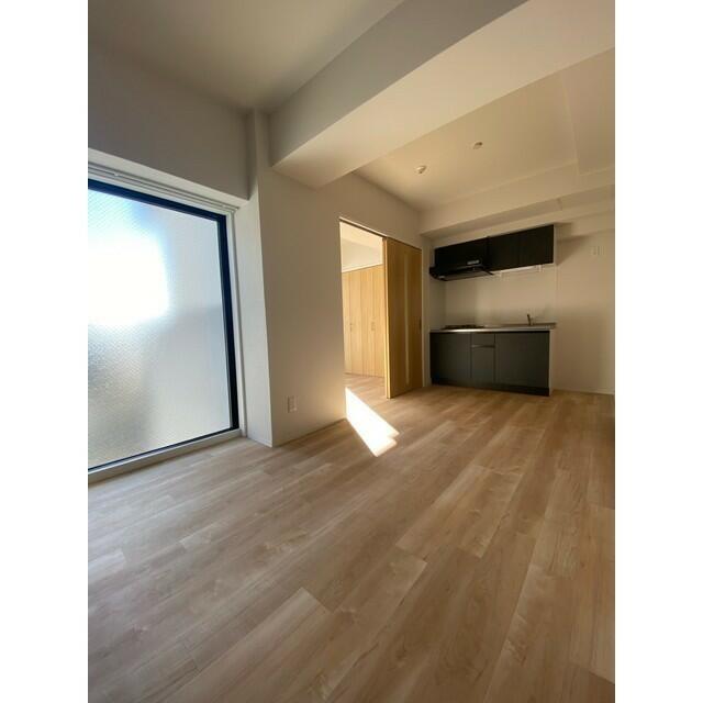 Brand New 1-Bedroom Condo in Minamijozenjicho 2