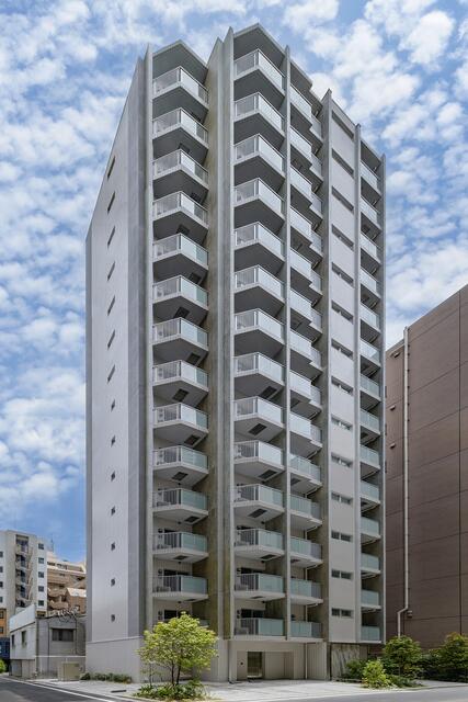 Modern 2-Bedroom Condo Near Station in Komagata 1