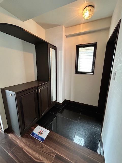 Classic 2-Bedroom Condo in Tagara 1