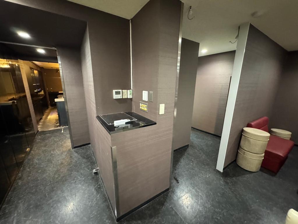 ビル　ミヤザキ 4