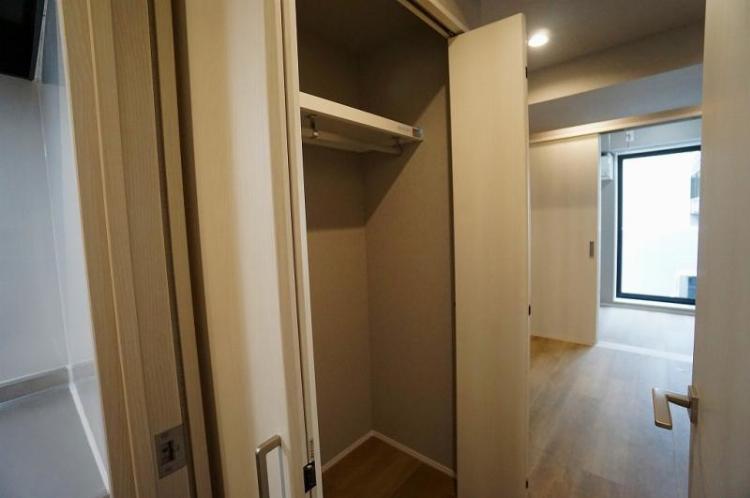 Brand New 2-Bedroom Condo Near Station in Nakakasai 6
