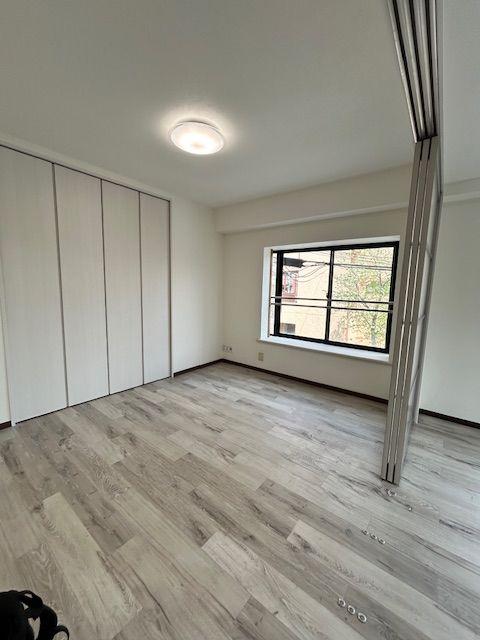 Classic 2-Bedroom Condo in Tagara 7