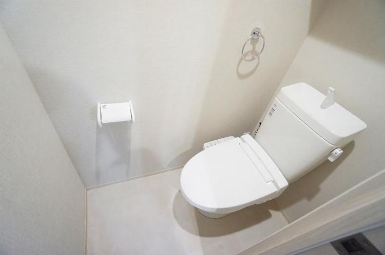 Brand New 2-Bedroom Condo Near Station in Nakakasai 7