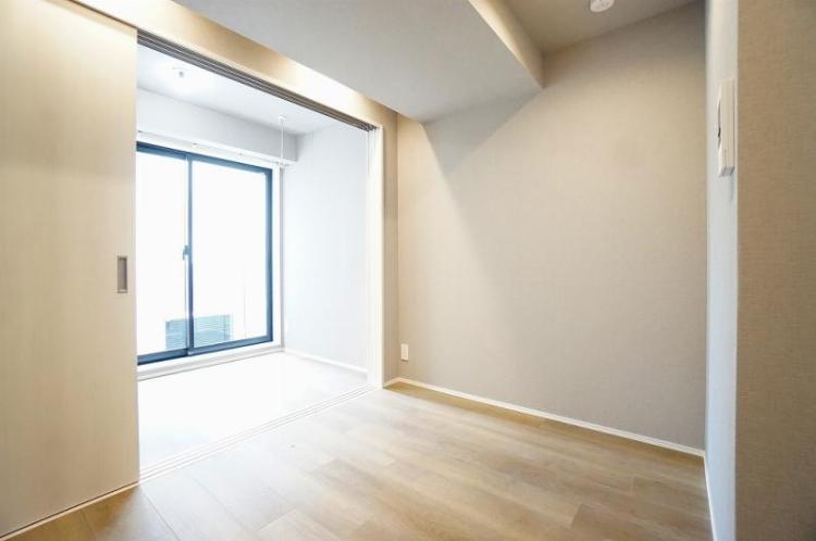 Brand New 2-Bedroom Condo Near Station in Nakakasai 2