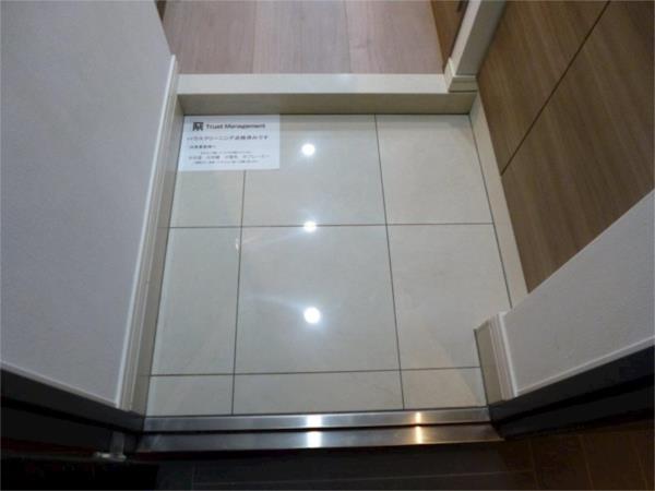 Studio Condo Near Station in Higashimukojima 7