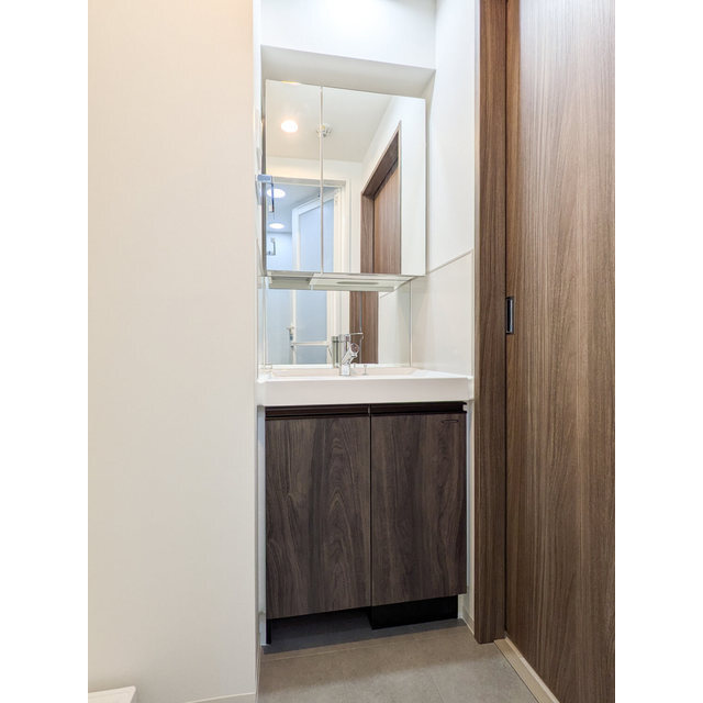 Brand New 1-Bedroom Condo Near Station in Minamishinagawa 7