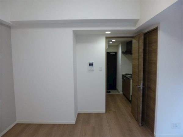 Studio Condo Near Station in Higashimukojima 4