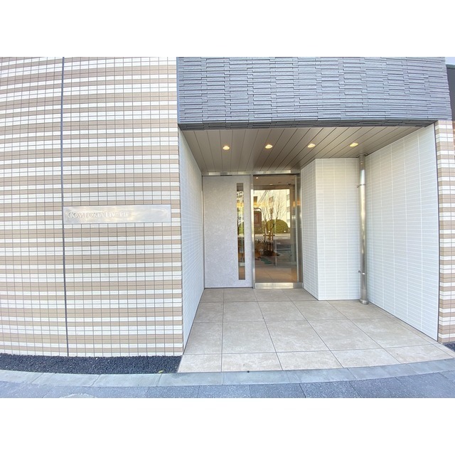 コンフォリア・リヴ千住 2