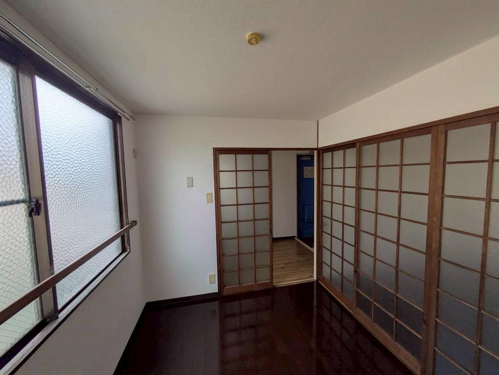 Well-Kept 2-Bedroom Condo in Niitaka 2