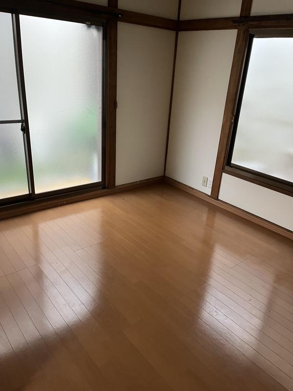 Charming 2-Bedroom House in Nishisayamagaoka 2
