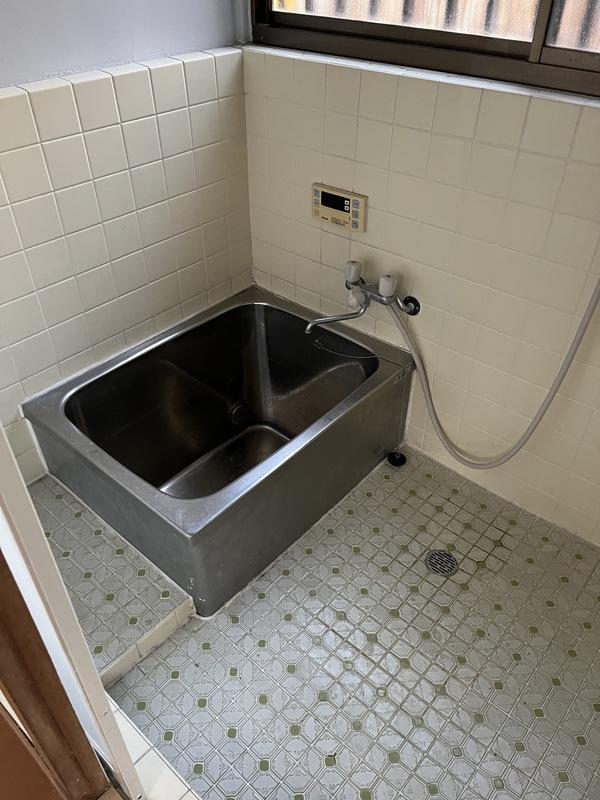 Charming 2-Bedroom House in Nishisayamagaoka 3
