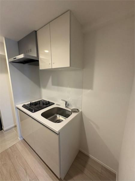 ＬＵＭＥＥＤ横濱末吉町 3