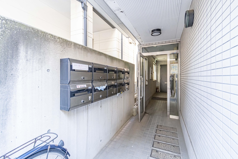 Vintage Studio Property Near Station in Hatanodai 6