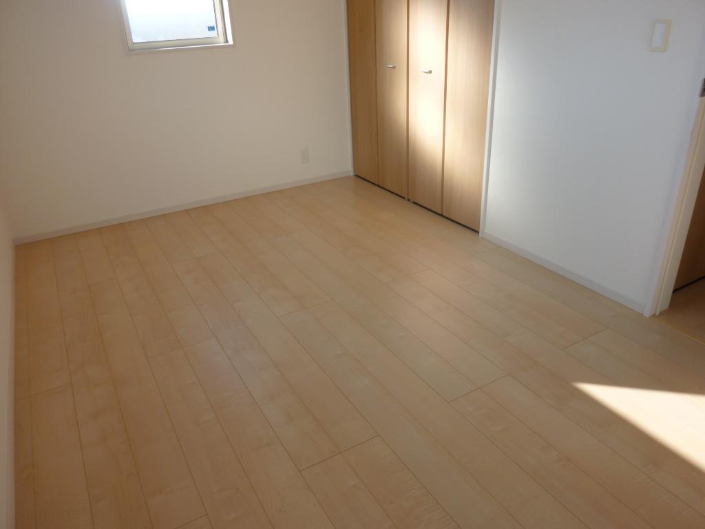 Modern 4-Bedroom House in Furuichicho 9