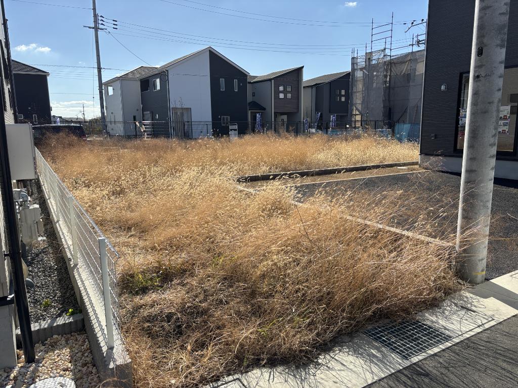Land in Karamomocho 4