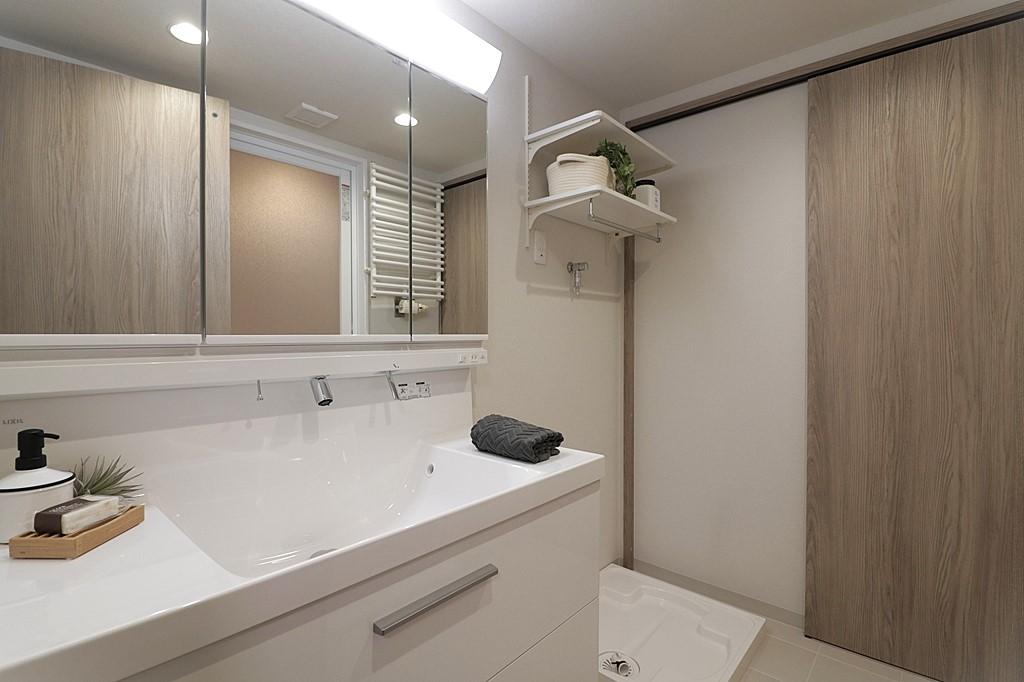 3-Bedroom Condo in Tsurumi 4