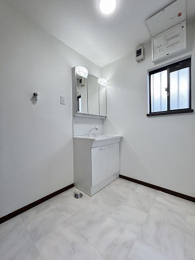 Well-Kept 4-Bedroom House in Sakyo 6