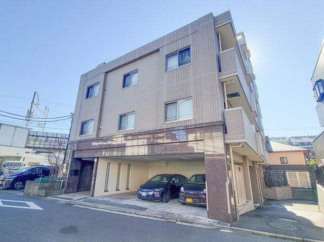 2-Bedroom Condo in Tarumachi 1
