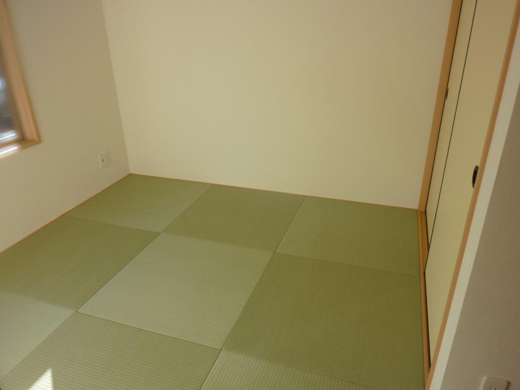 Modern 4-Bedroom House in Furuichicho 7