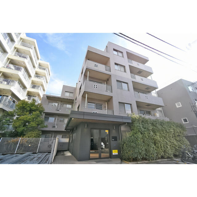 2-Bedroom Condo Near Station in Sendagaya 1