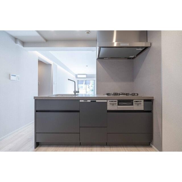 2-Bedroom Condo Near Station in Sendagaya 3