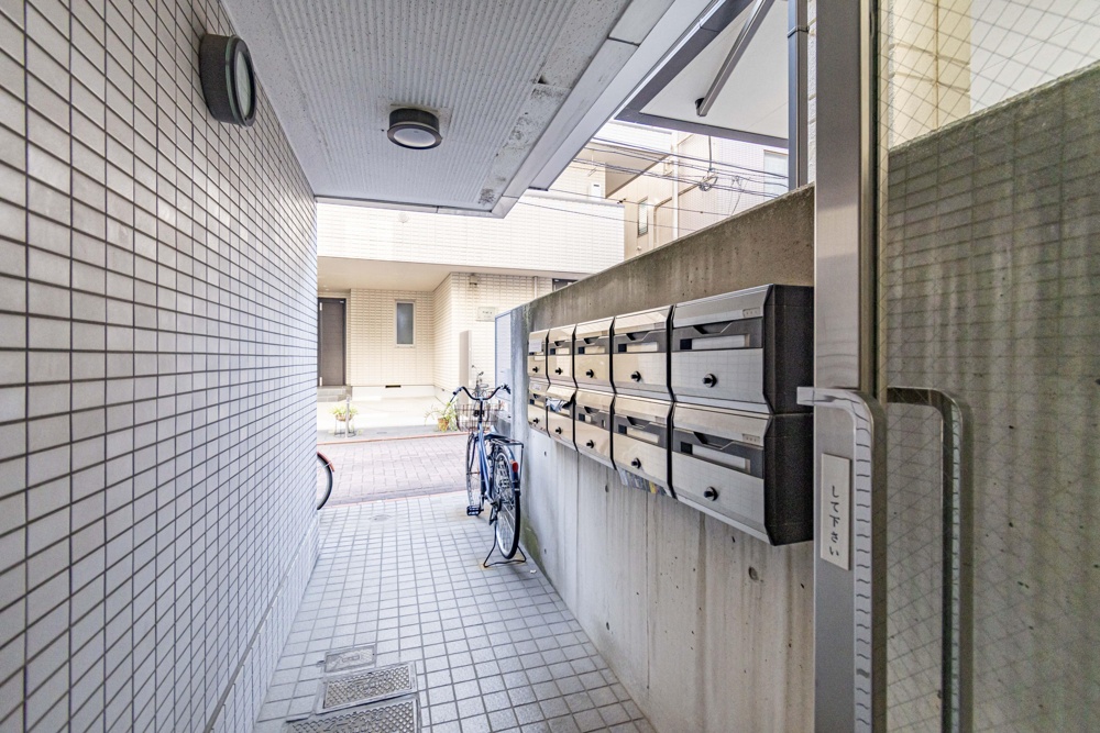 Vintage Studio Property Near Station in Hatanodai 2