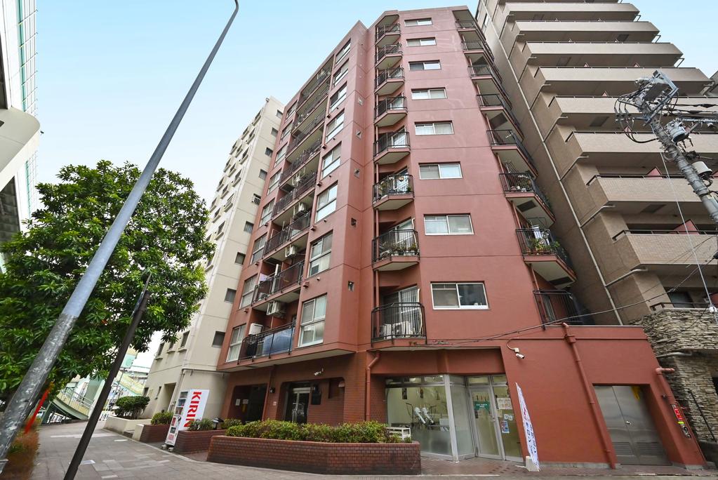 Charming 2-Bedroom Condo Near Station in Ojihoncho 4