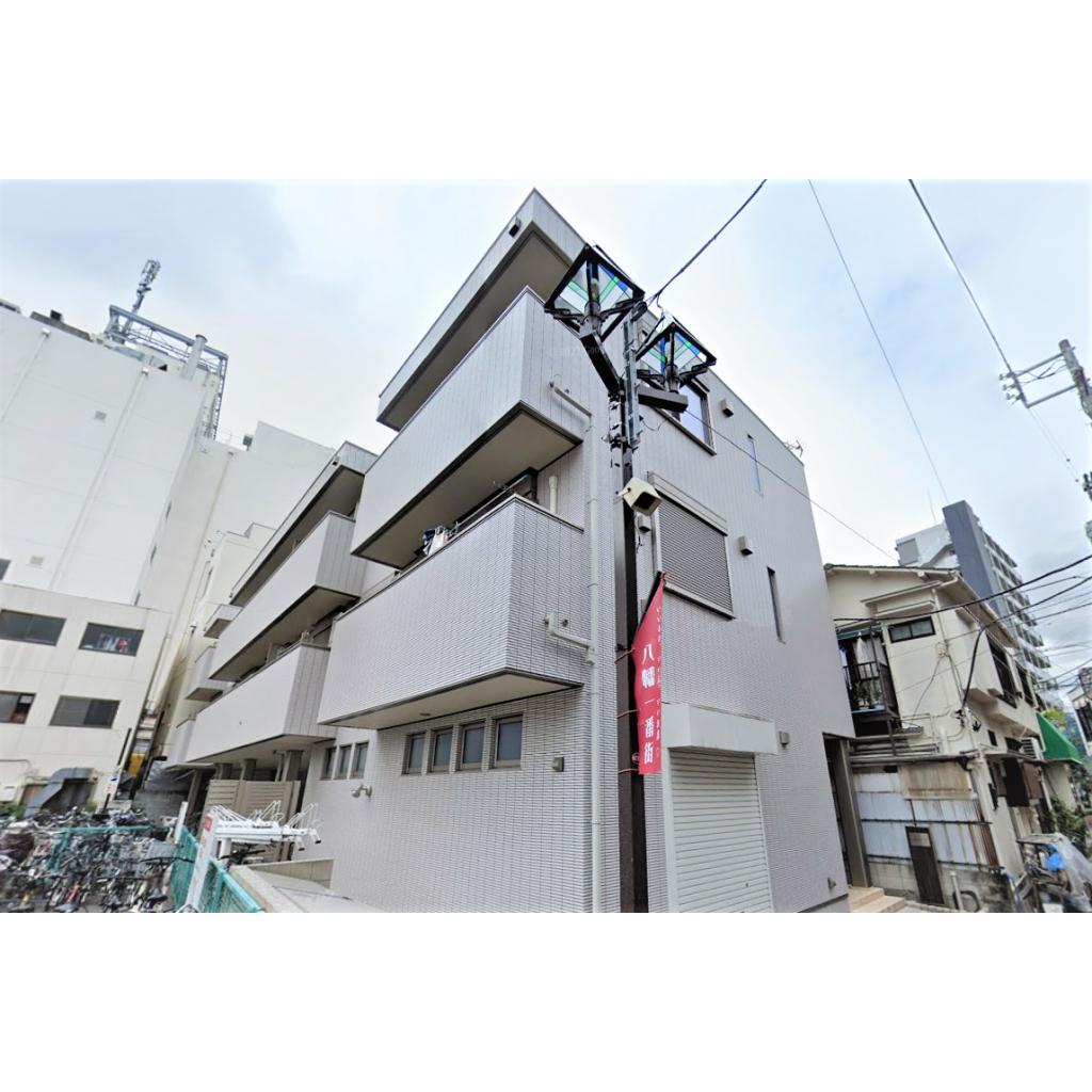 Modern 1-Bedroom Condo Near Station in Minamiyawata 1