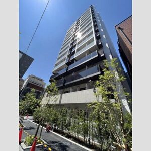 Modern 1-Bedroom Condo in Asakusabashi 0