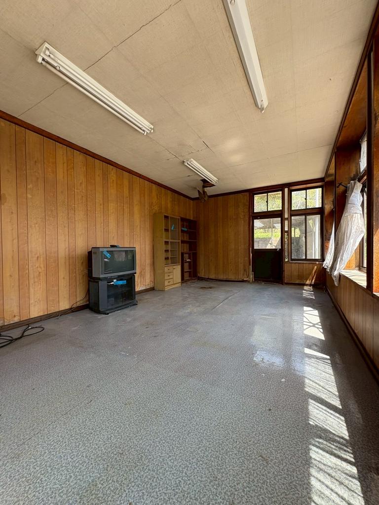 Well-Kept 7-Bedroom House in Sasamotonegiri 5